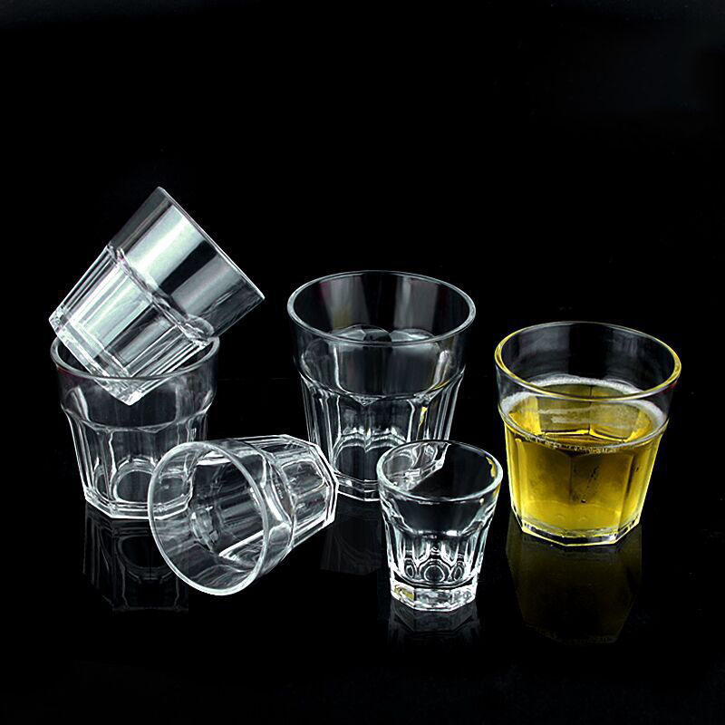 Boccale da birra in plastica a - Wine Beer Restaurant recensione e prezzo