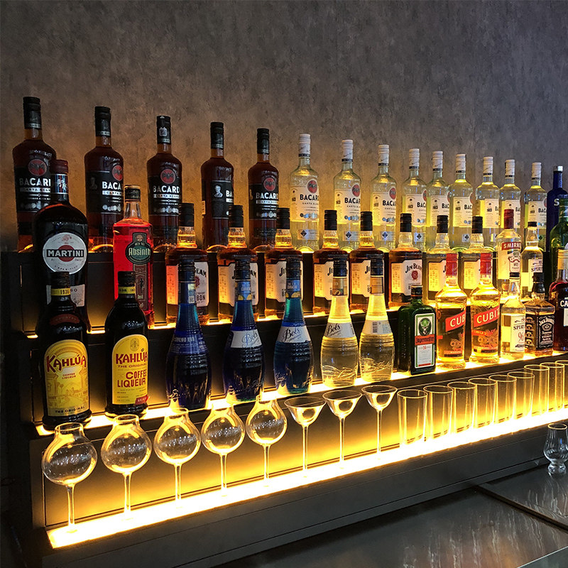 Vetrina per vini a parete, Can - Wine Beer Restaurant recensione e prezzo